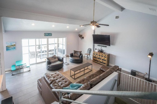 Lakeside Villa image 21